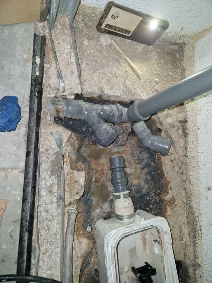 Trabalho de canalização e desentupimento realizado pela Só Esgotos, foto 24
