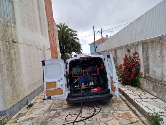 Trabalho de canalização e desentupimento realizado pela Só Esgotos, foto 31