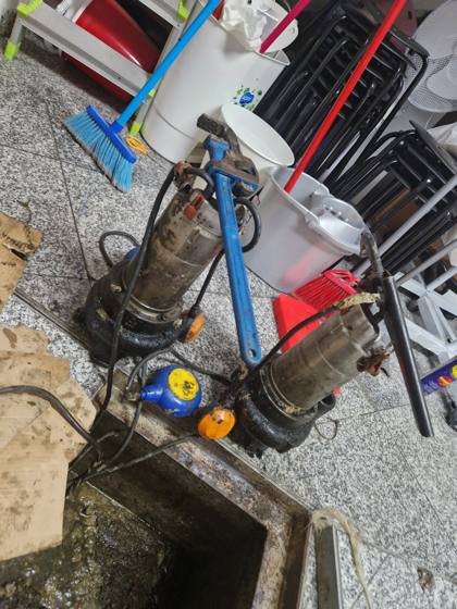 Trabalho de canalização e desentupimento realizado pela Só Esgotos, foto 46