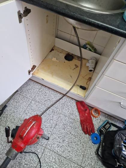 Trabalho de canalização e desentupimento realizado pela Só Esgotos, foto 50
