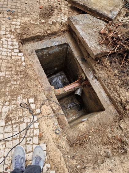 Trabalho de canalização e desentupimento realizado pela Só Esgotos, foto 65