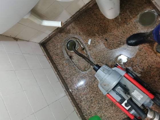 Trabalho de canalização e desentupimento realizado pela Só Esgotos, foto 166