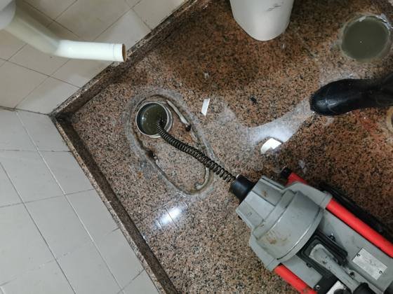 Trabalho de canalização e desentupimento realizado pela Só Esgotos, foto 167