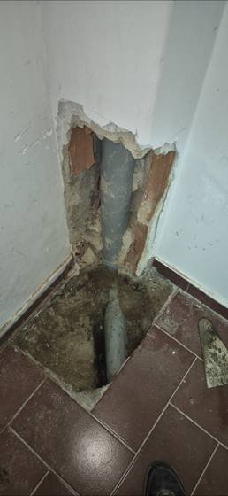 Trabalho de canalização e desentupimento realizado pela Só Esgotos, foto 185